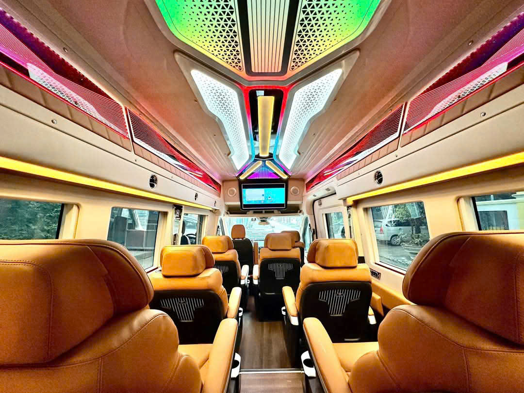 Đặt Xe Carnival - Sedona - Limousine TPHCM đi Liên Tỉnh giá rẻ 